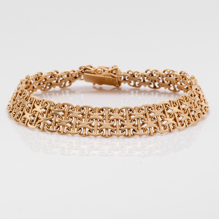 ARMBAND, 18K guld, svenska stämplar, 1967. Vikt ca 24 g.