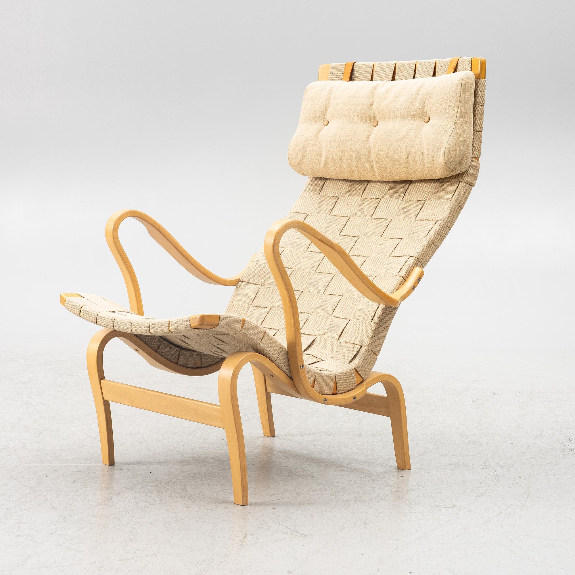 Bruno Mathsson, fåtölj, "Pernilla", Dux, 1900-talets slut.