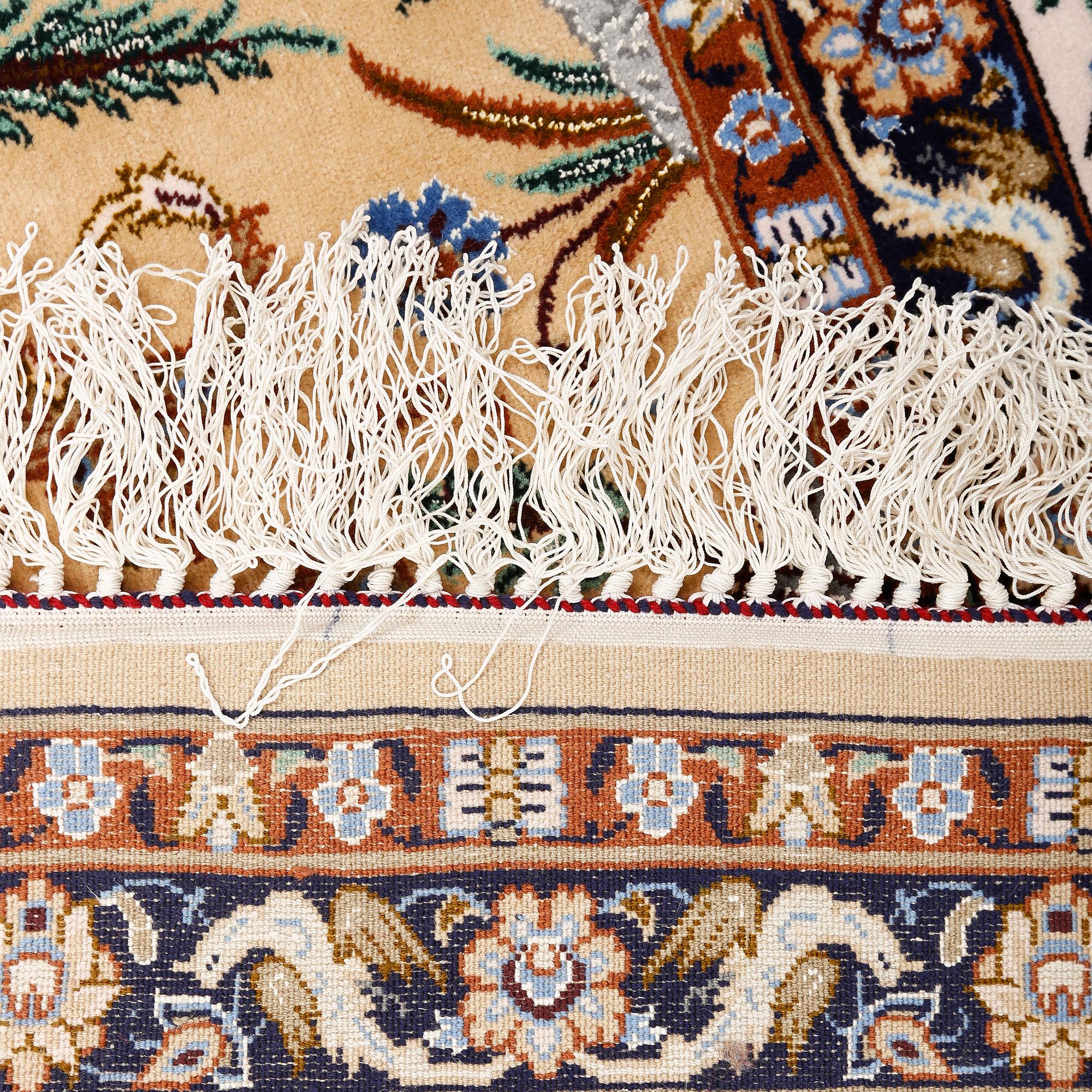 MATTA, Isfahan. Part silk. Silkevarp. Ca 245x160 cm.