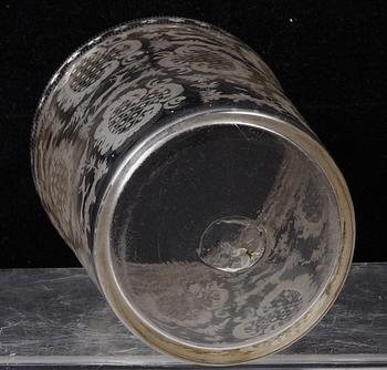BÄGARE, glas, troligen Böhmen, 1800-tal.