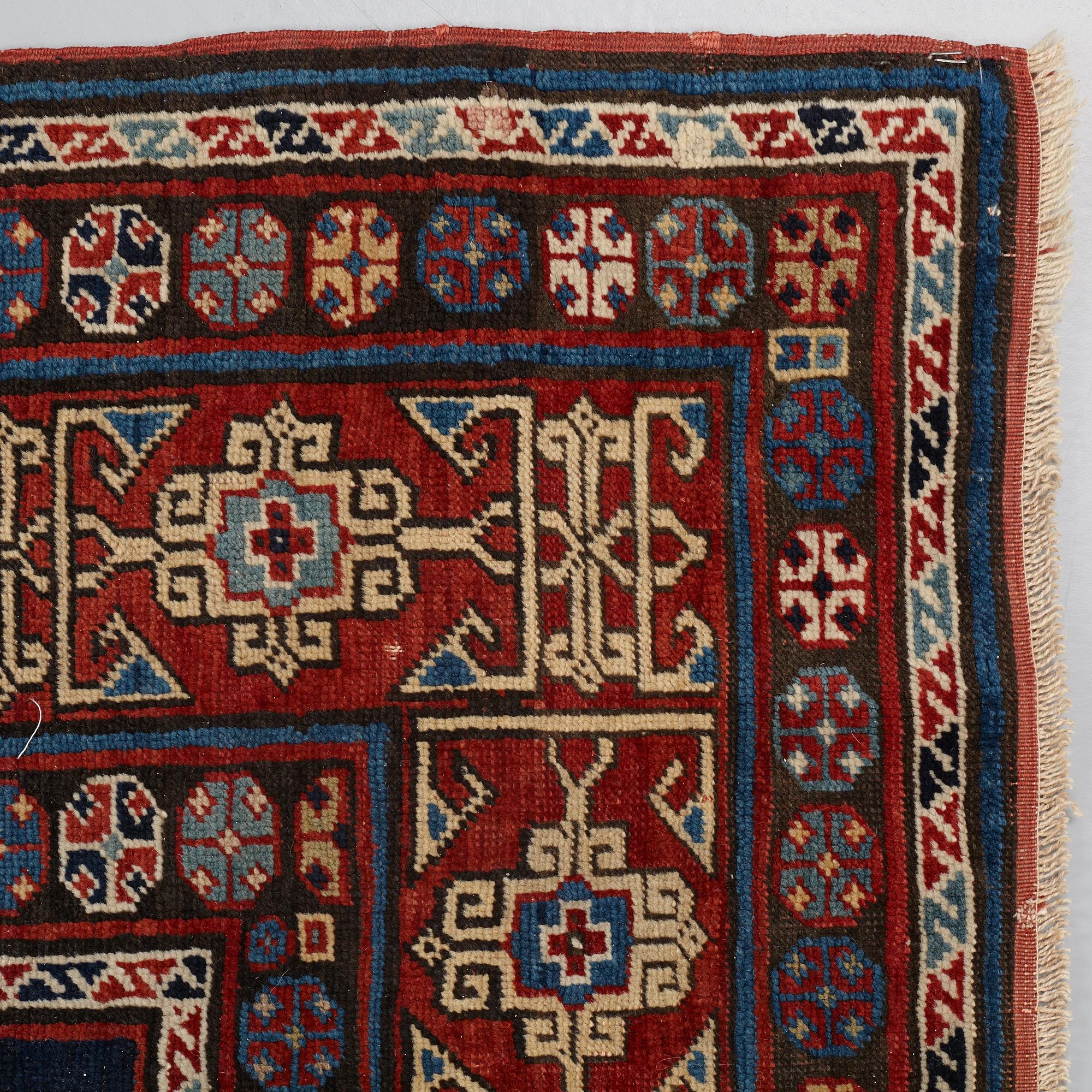 MATTO, an antique/semi-antique Caucasian, probably a Kuba, ca 362,5 x 134-140 cm.