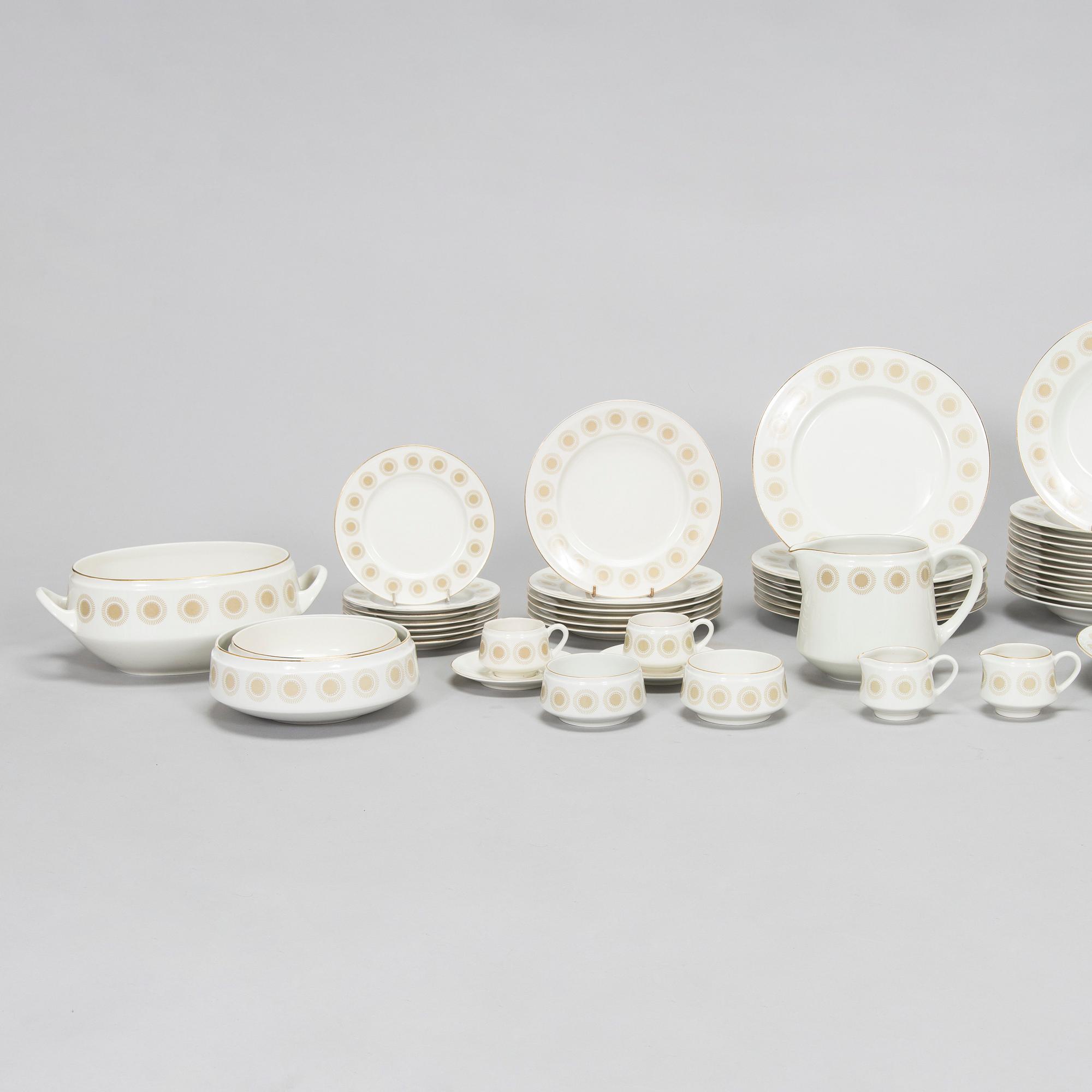 Richard Lindh, matservis 51 delar, porslin "Bellis", Arabia. I produktion 1967-1972.