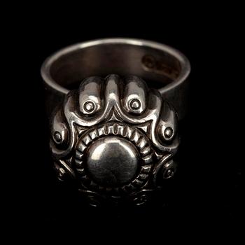 RING, silver, stämplad: Kalevala Koru och Kaunis Koru, Helsingfors, 1968. Vikt 8 g.