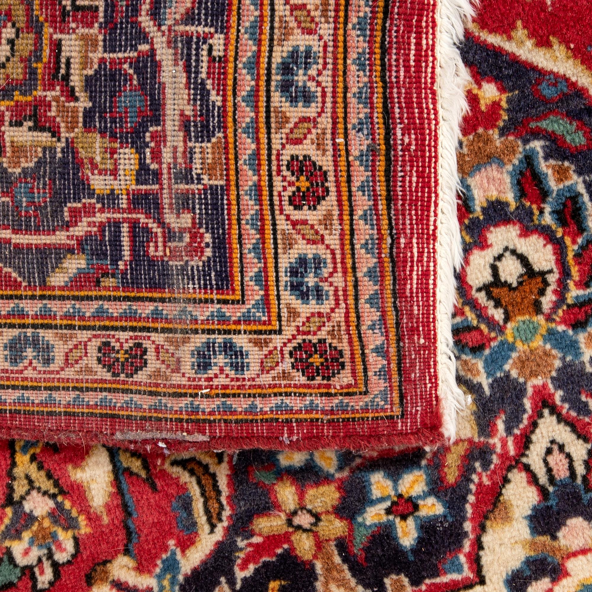 Najafabad carpet, old/semi-antique, approx. 310x206 cm.
