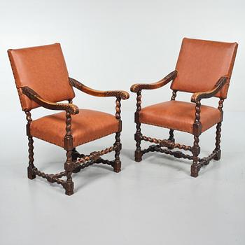 KARMSTOLAR, ett par, barockstil, 1900-talets första hälft.