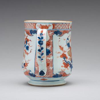 A large imari tankard, Qing dynasty, early 18th Century.