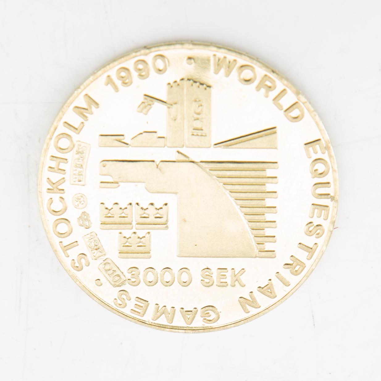 Medalj 18K guld 3000 kr Carl XVI Gustaf, World Equestrian games Stockholm 1990 Sporrong  vikt ca 10,02 gram.
