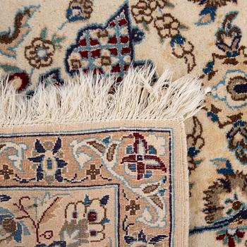 Rug, Gohm, half-silk, 310 x 198 cm.