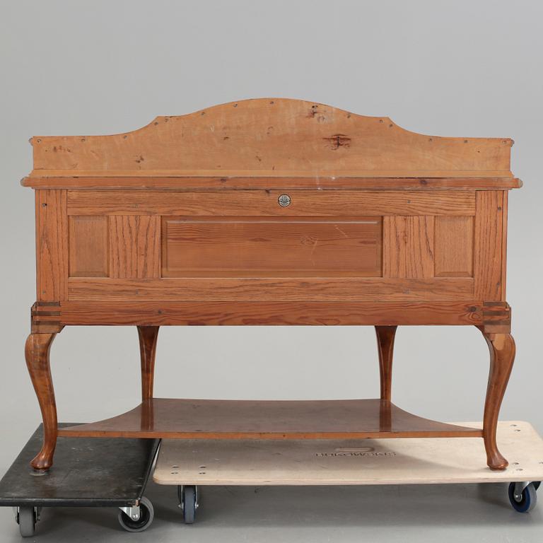 BUFFÉ/SIDEBOARD, Mobilia Malmö, 1900-talets första hälft.