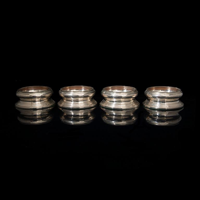COASTERS, 4 ST, silver, Köpenhamn 1900-talets början, P. Hertz.