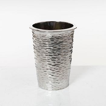 Beaker, silver, Roland Lantz, Stockholm Stamped U8 for 1947.
