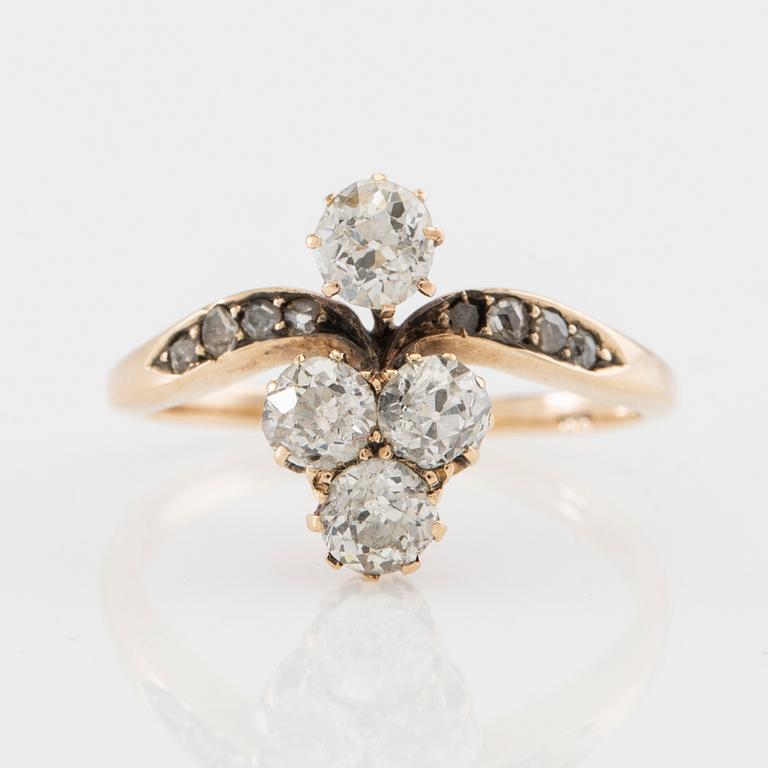 Art Nouveau ring, 18K gold and diamonds, Austria-Hungary, turn of the 19th century.