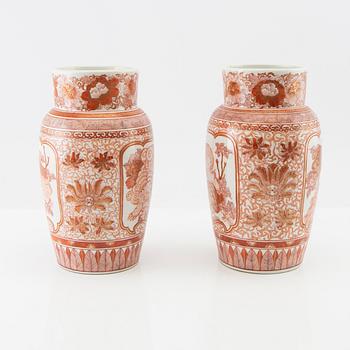 Vases, a pair, Japan, first half of the 20th century.