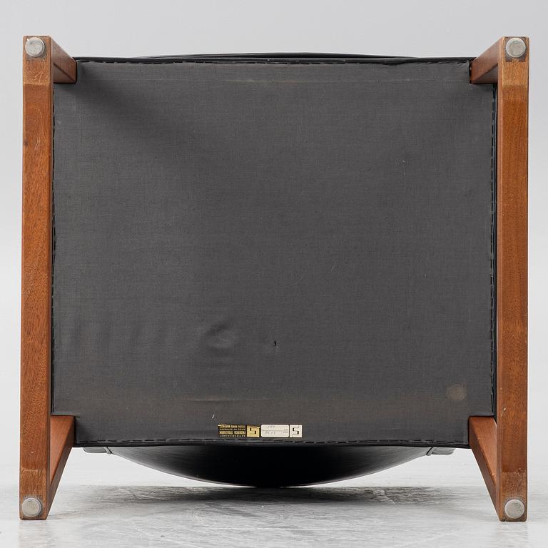 Børge Mogensen, a model 3246 armchair, Fredericia Stolefabrik, Denmark.