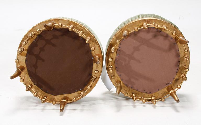 FOTPALLAR, ett par, sent 1800-tal.