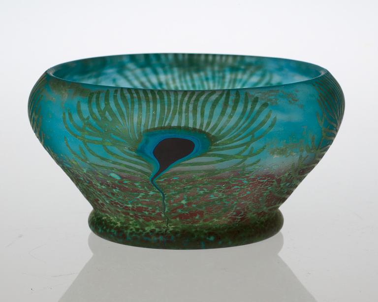 A Daum Art Nouveau cameo glass bowl, Nancy, France.