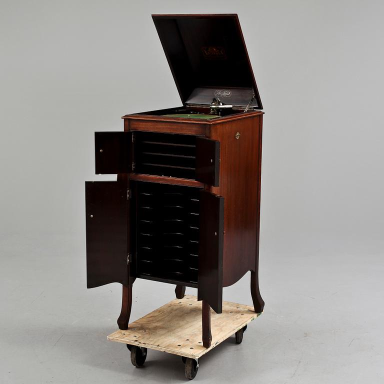 SALONGSGRAMMOFON, "Victrola", Victor Talking Machine Company, USA, 1913.