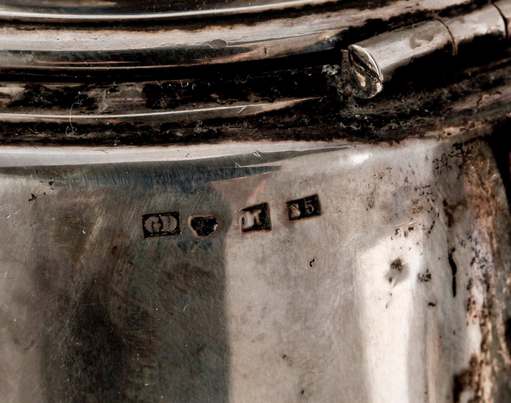 KAFFEKANNA samt GRÄDDKANNA. silver, sign Gustaf Dahlgren (1845-1875).