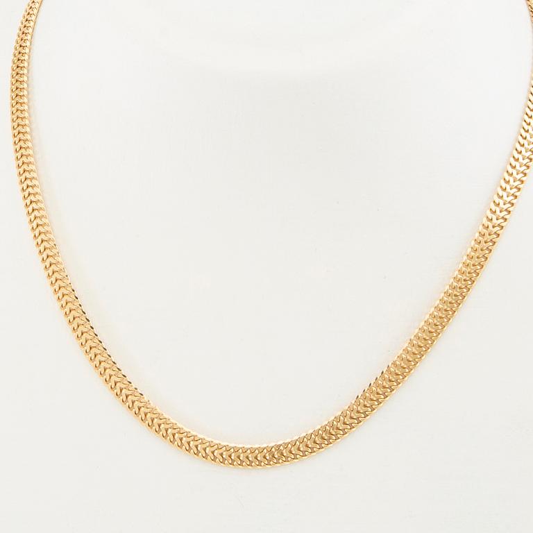 Necklace, Fishbone link, 18K gold, Balestra Italy.