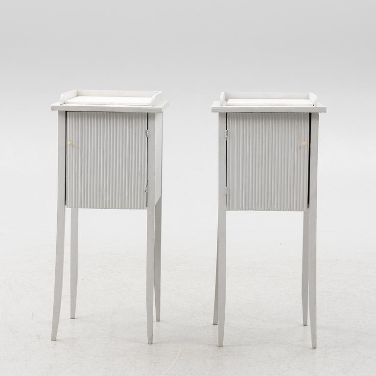 Pottskåp/Sängbord, ett par, 1900-tal.