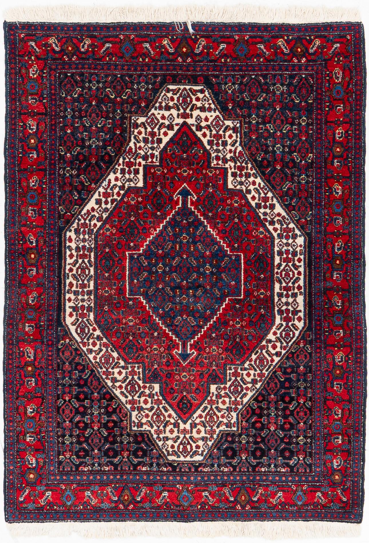 Carpet, Senneh, approx. 160 x 116 cm.