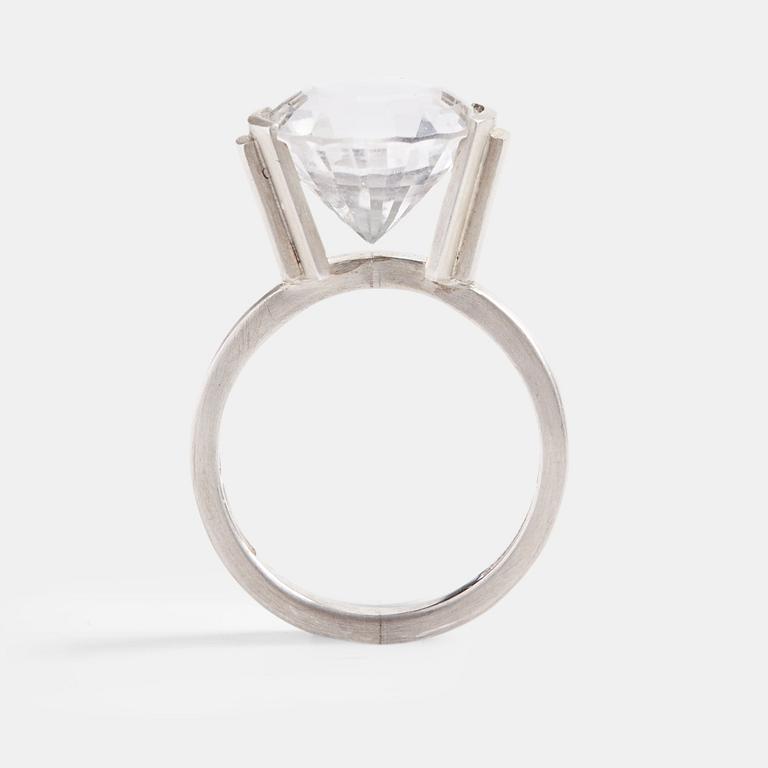 Wiwen Nilsson, ring, Lund 1962, sterling med bergkristall.