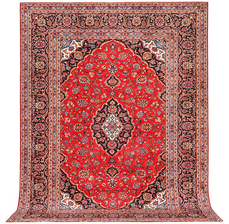 A Keshan carpet, c. 330 x 245 cm.