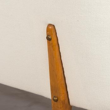 Ilmari Tapiovaara, a 1949 sofa for Keravan Puuteollisuus.