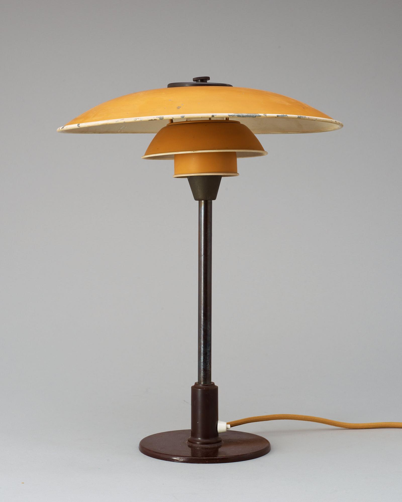 POUL HENNINGSEN, bordslampa, Louis Poulsen, Danmark 1930-40-tal.