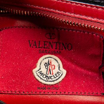 Valentino i samarbete med Moncler, väska, "Rockstud Medium spike bag", 2018.
