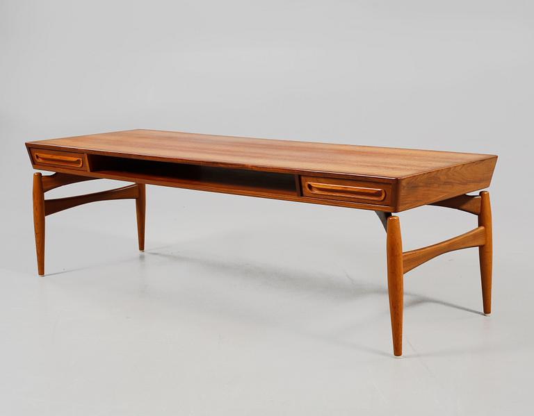 SOFFBORD, Johannes Andersen, Trensum, omkring 1900-talets mitt.