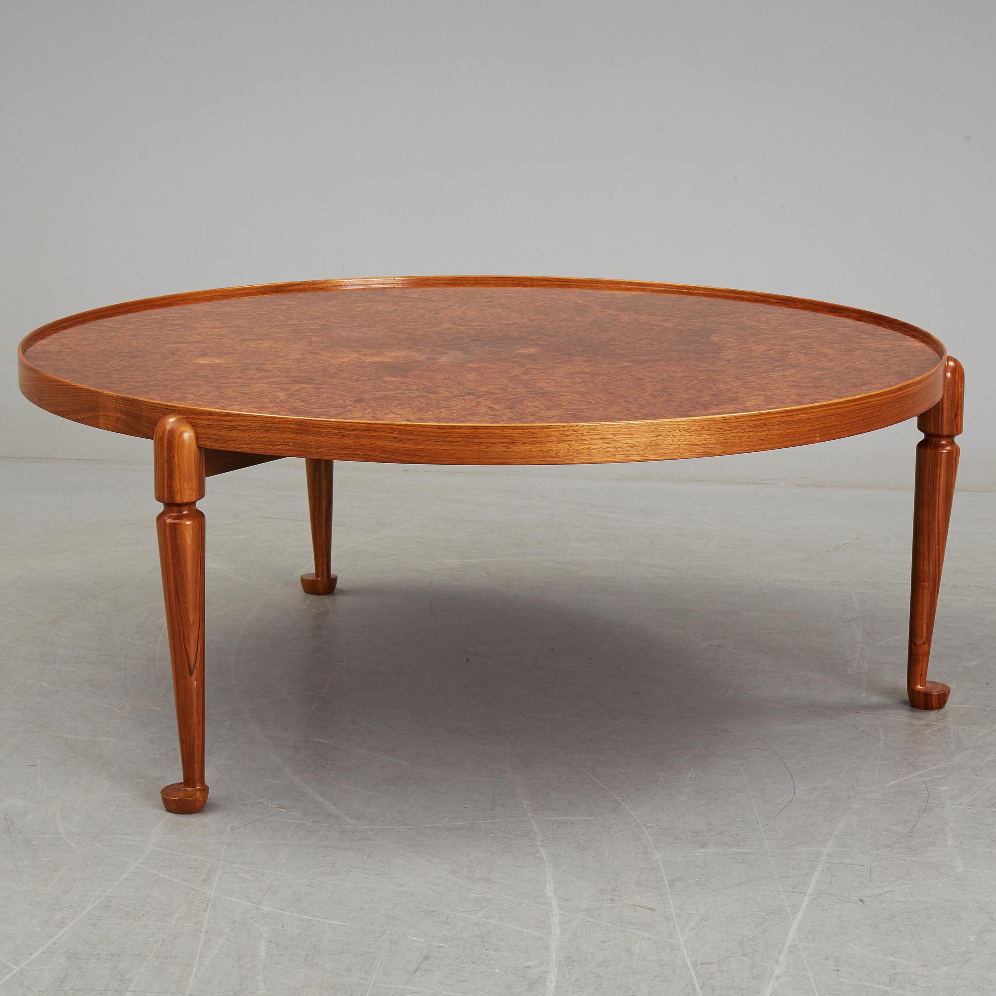 JOSEF FRANK, soffbord, Firma Svenskt Tenn, modell 2139.
