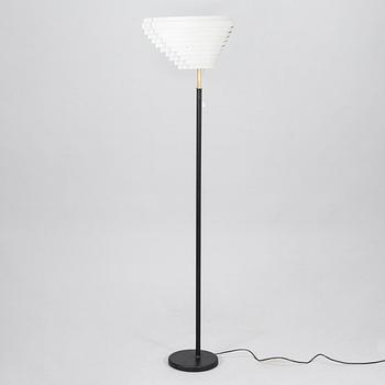 Alvar Aalto, lattiavalaisin, A 805 "Enkelinsiipi". Valaistustyö.