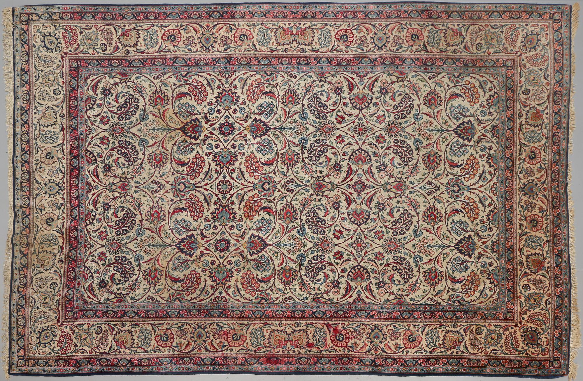 MATTA,orientalisk, old, ca 338 x 238 cm.