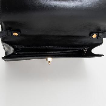 Louis Vuitton "Arche" pochette/ väska.