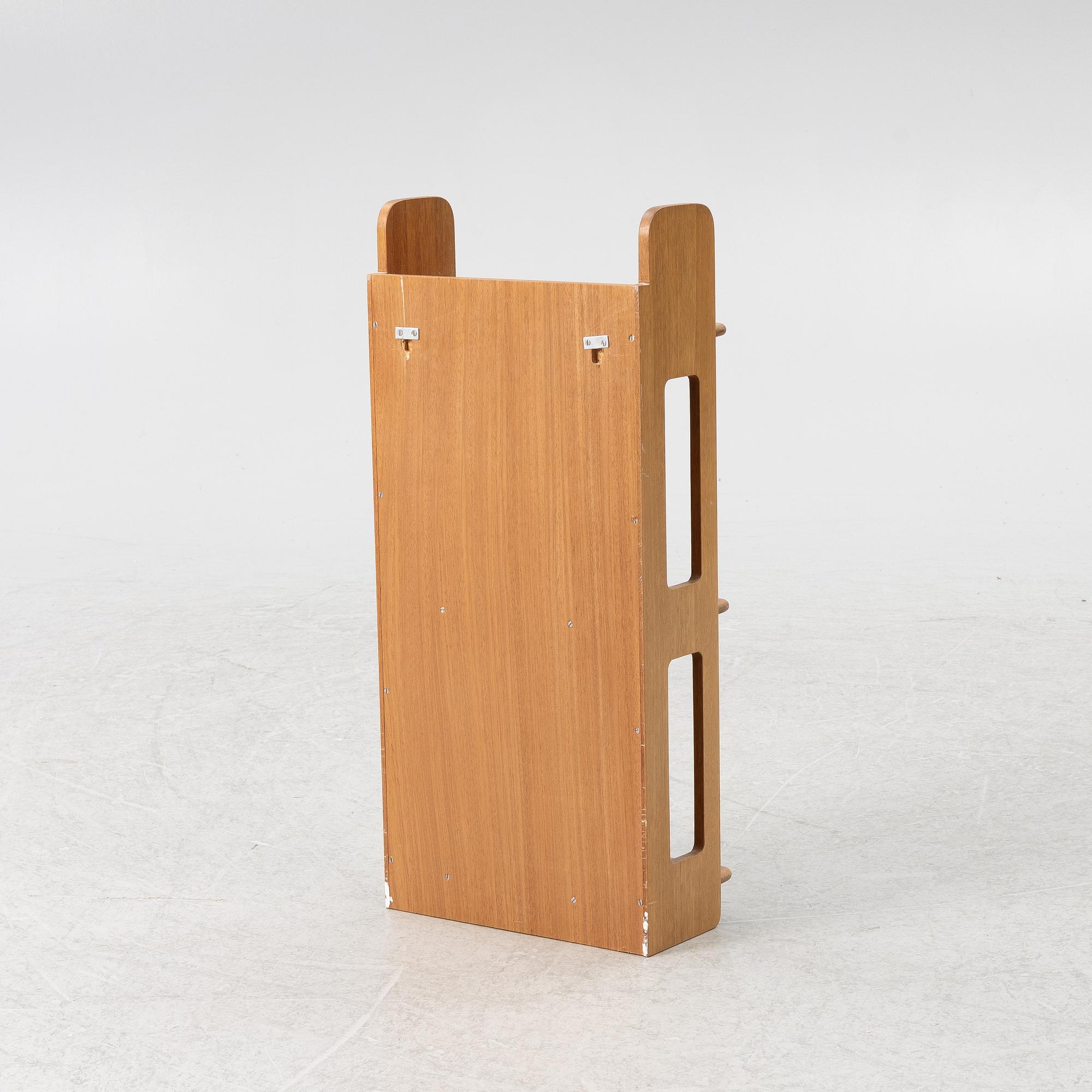 Josef Frank, Wall shelf, model B 2085, Svenskt Tenn.