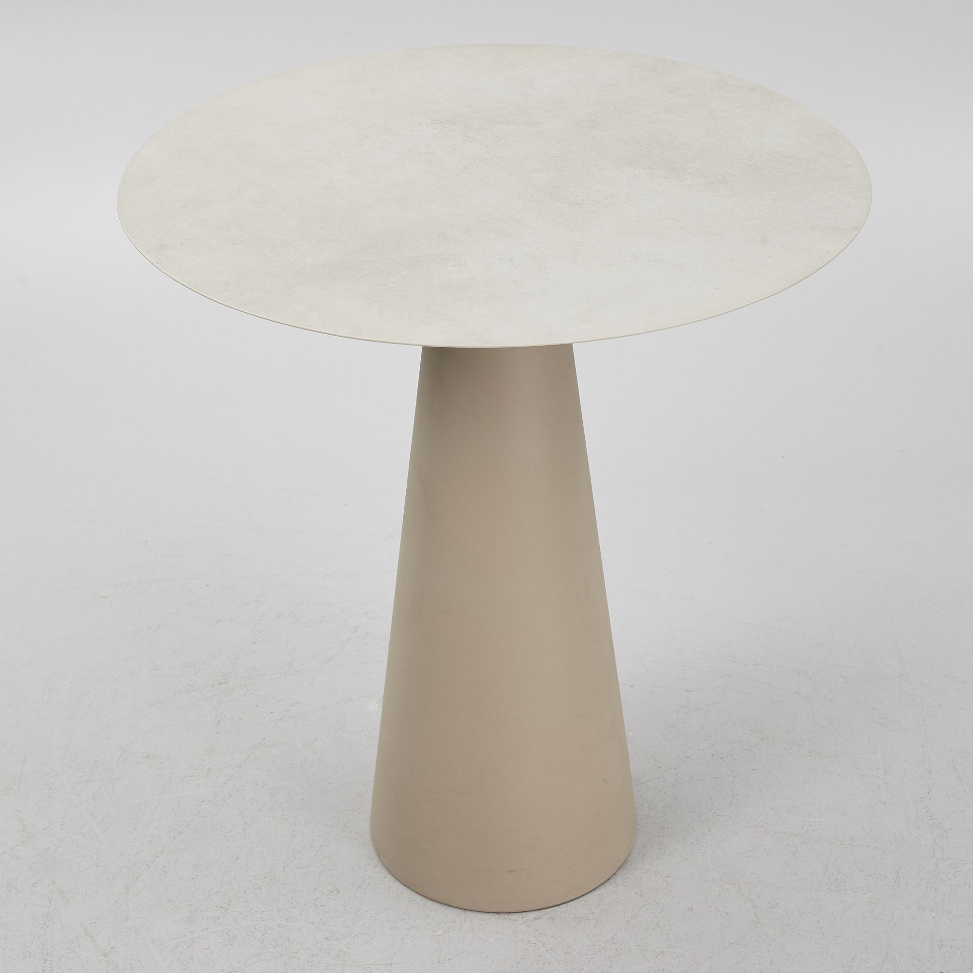 Ståbord, "Reverse Conference", Andreu World.