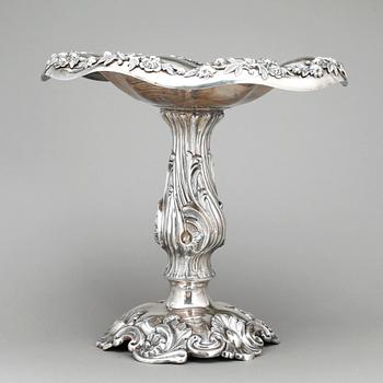 UPPSATSSKÅL, silver, Gustaf Möllenborg, Stockholm 1857. Vikt ca  895 gram.