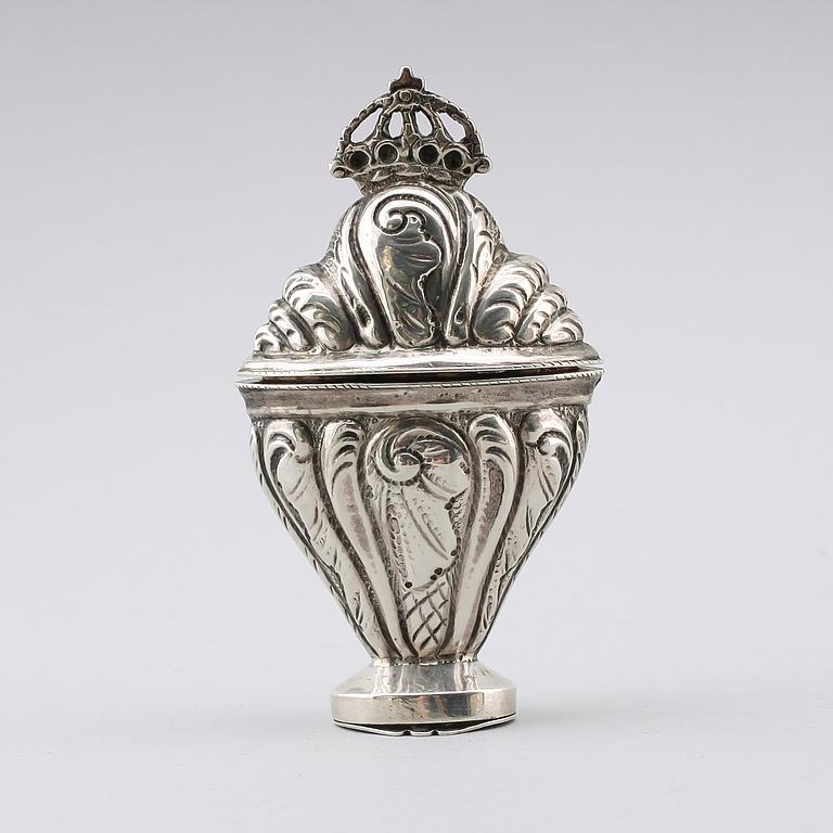 LUKTDOSA, silver, Danmark, 1700-tal. Vikt ca 37 gram.