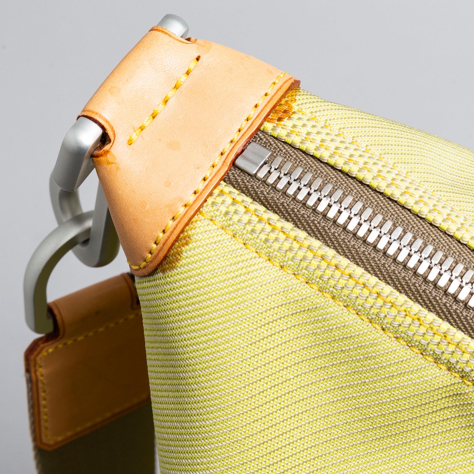 LOUIS VUITTON, resväska, "Damier Geant Americas Cup Cube Travel bag".