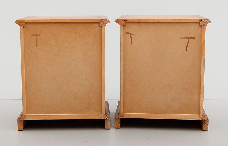SÄNGBORD, 1 par, 1900-/2000-tal.