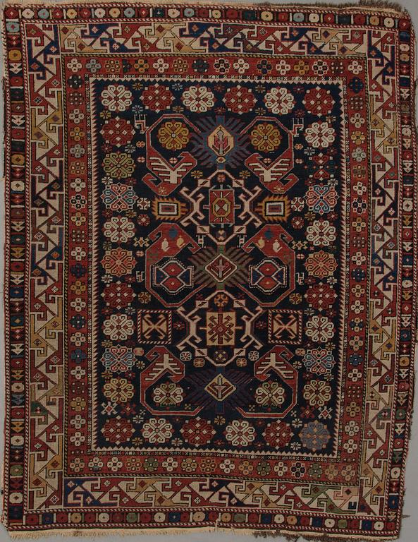 MATTA, Kazak, antik. Ca 159x123 cm.