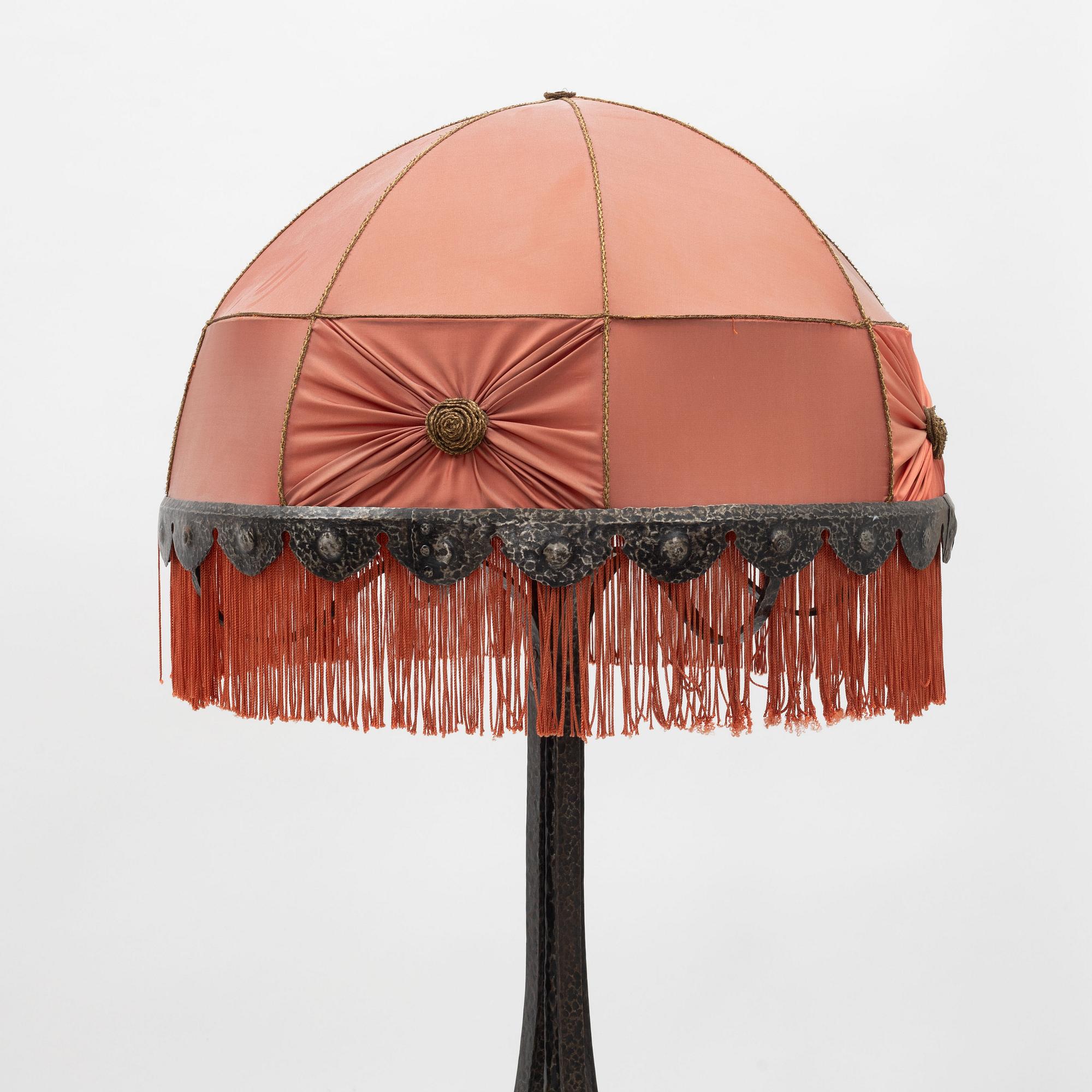 Golvlampa, jugend, 1900-talets början.