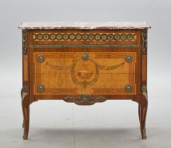 BYRÅ, Haupt-stil, gustaviansk stil. 1900-talets mitt.