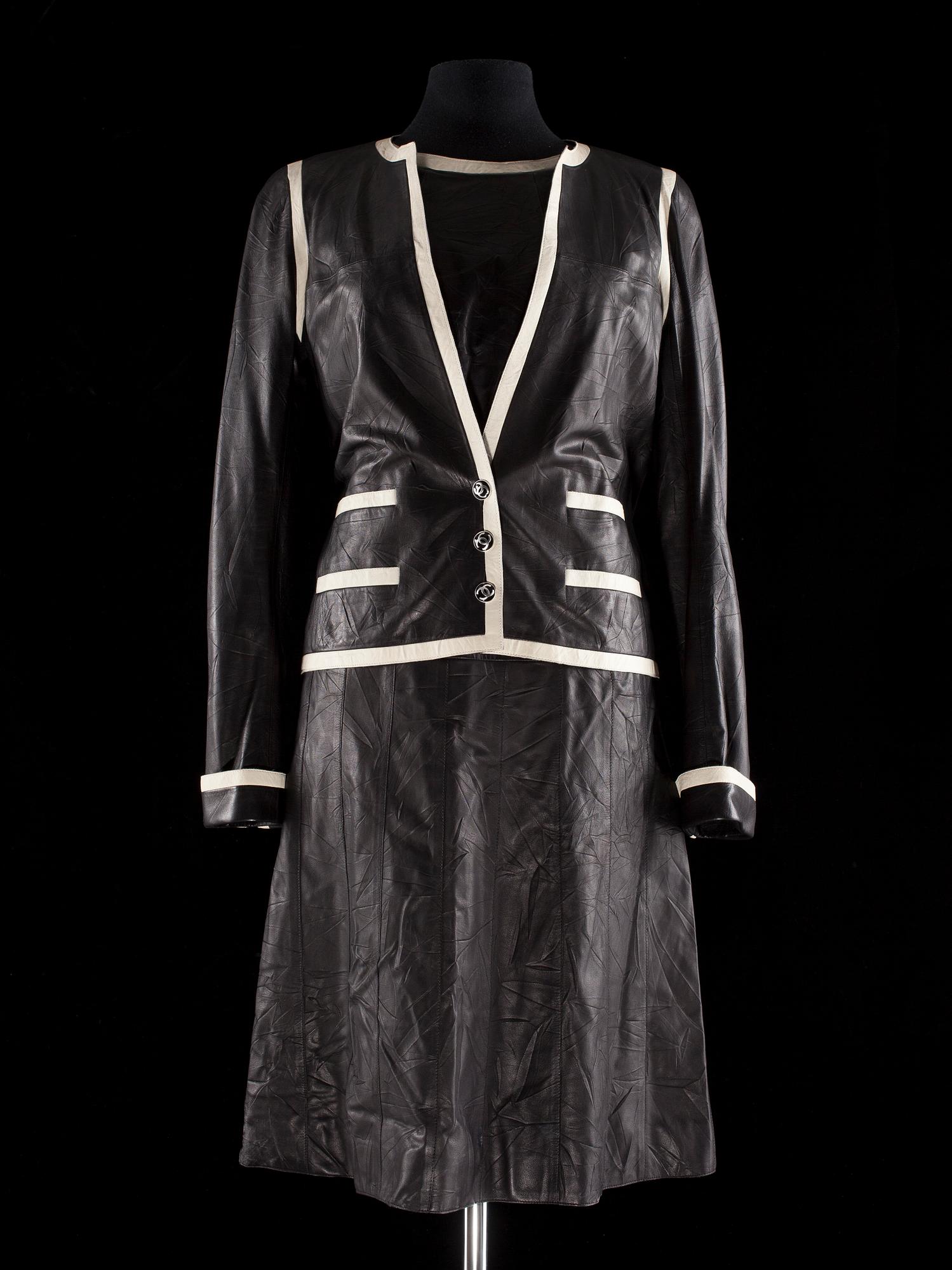 CHANEL, tvådelad dräkt, våren 2005.