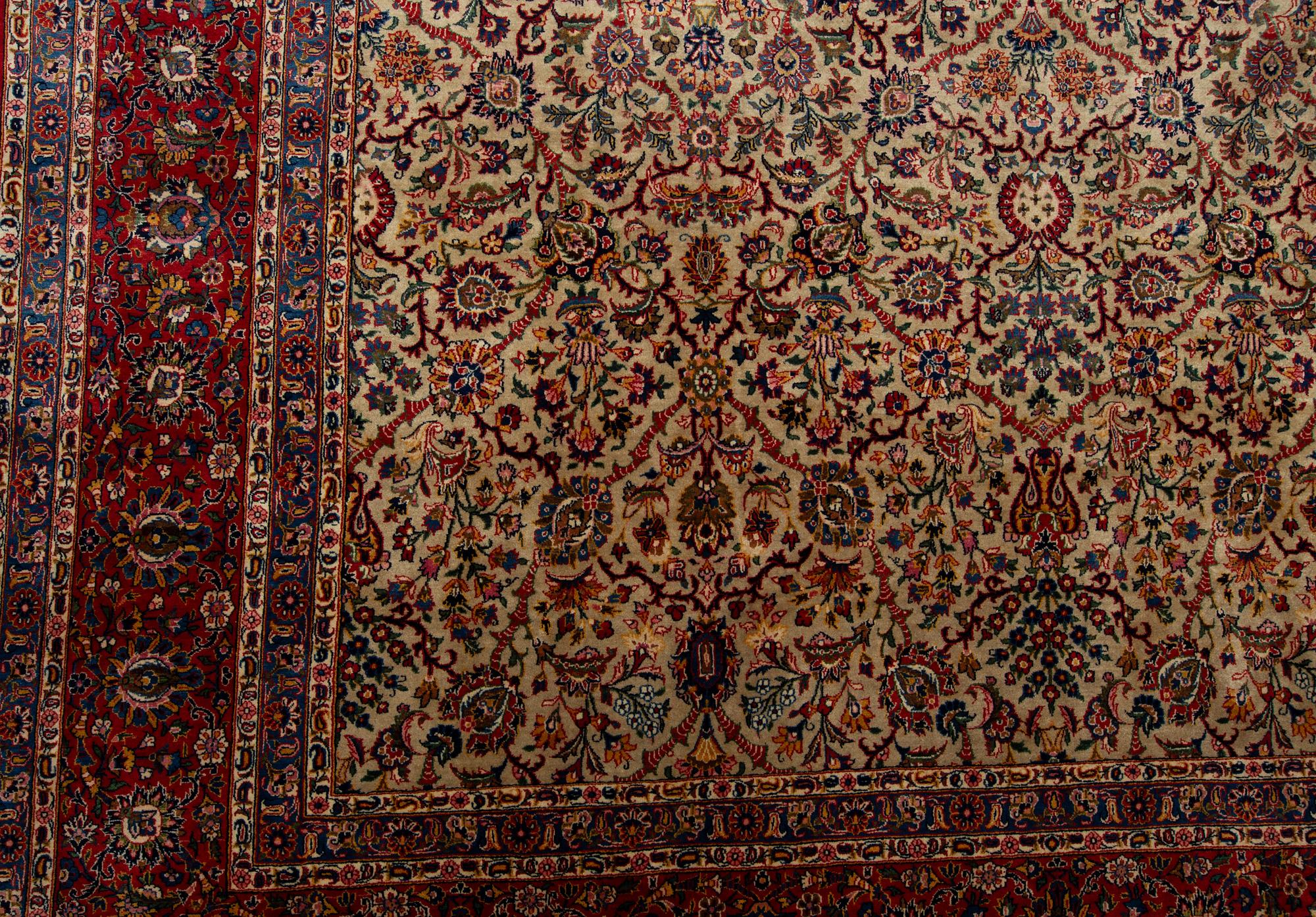 Matta, semiantik Keshan, ca 422 x 321 cm.