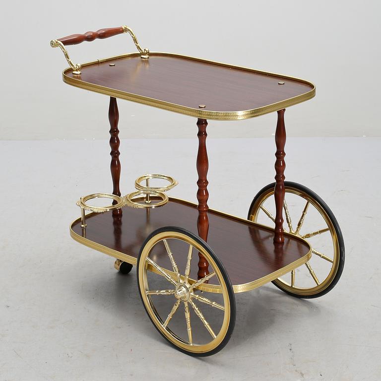 SERVERINGSVAGN, 1900-talets andra hälft.