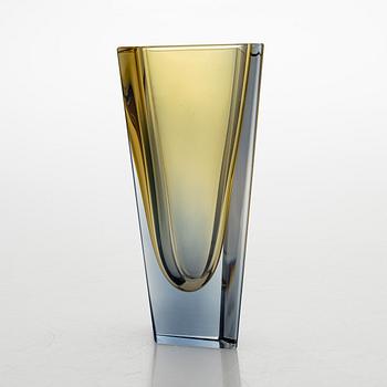 Kaj Franck, a 'Prisma' vase, signed K. Franck, Nuutajärvi Notsjö -65.