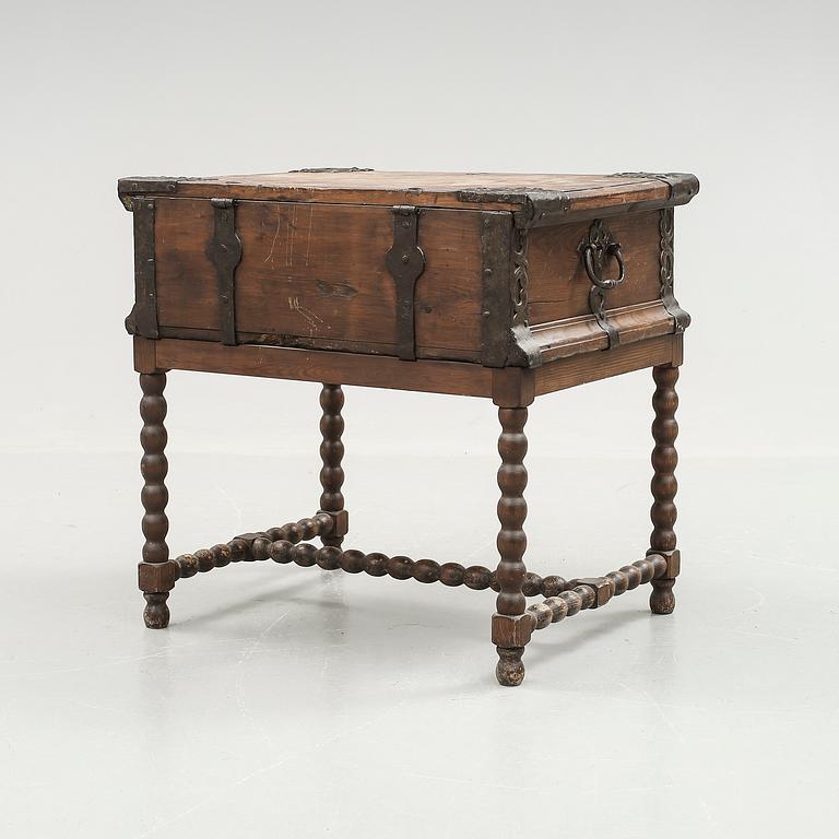 SCHATULL, barock, 1700-tal.