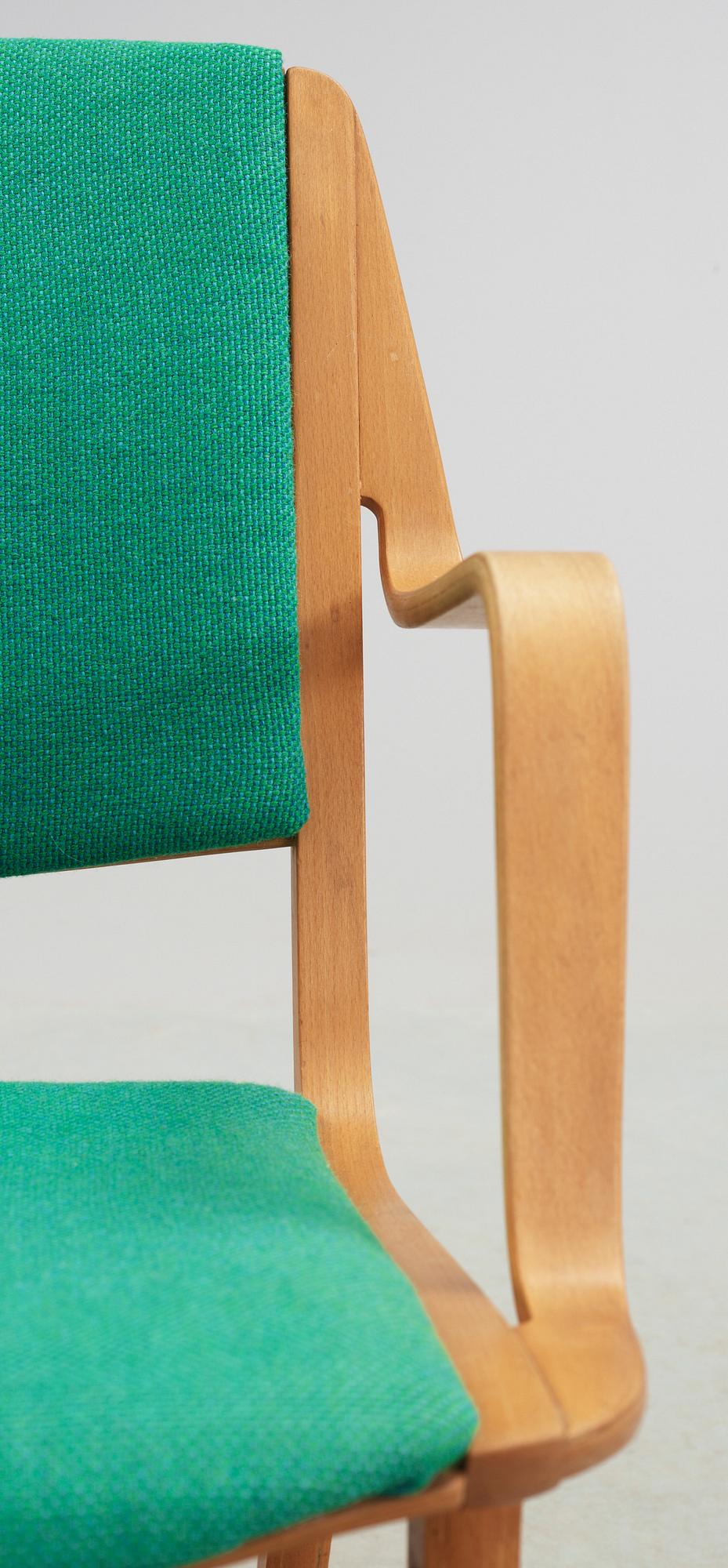 KARMSTOLAR, ett par, "Ax-stolen", Peter Hvidt & Orla Molgaard Nielsen, Fritz Hansen.